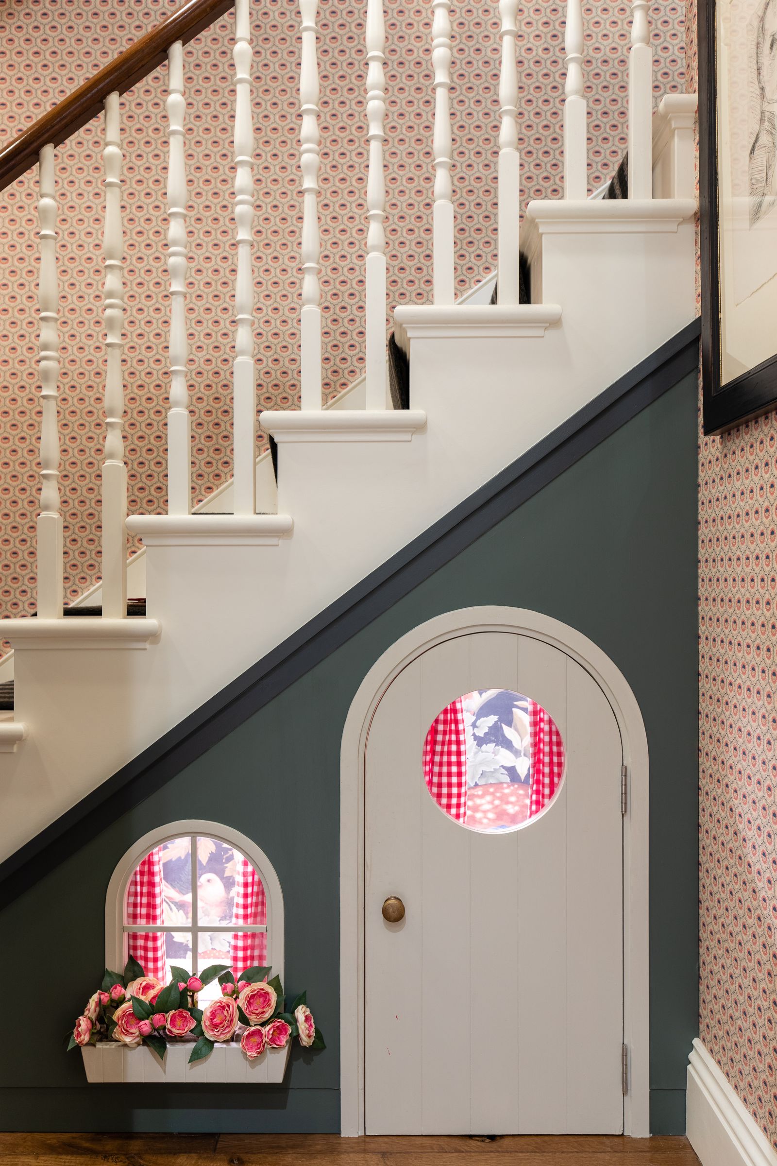 Three fun unusual things to do with the space under the stairs