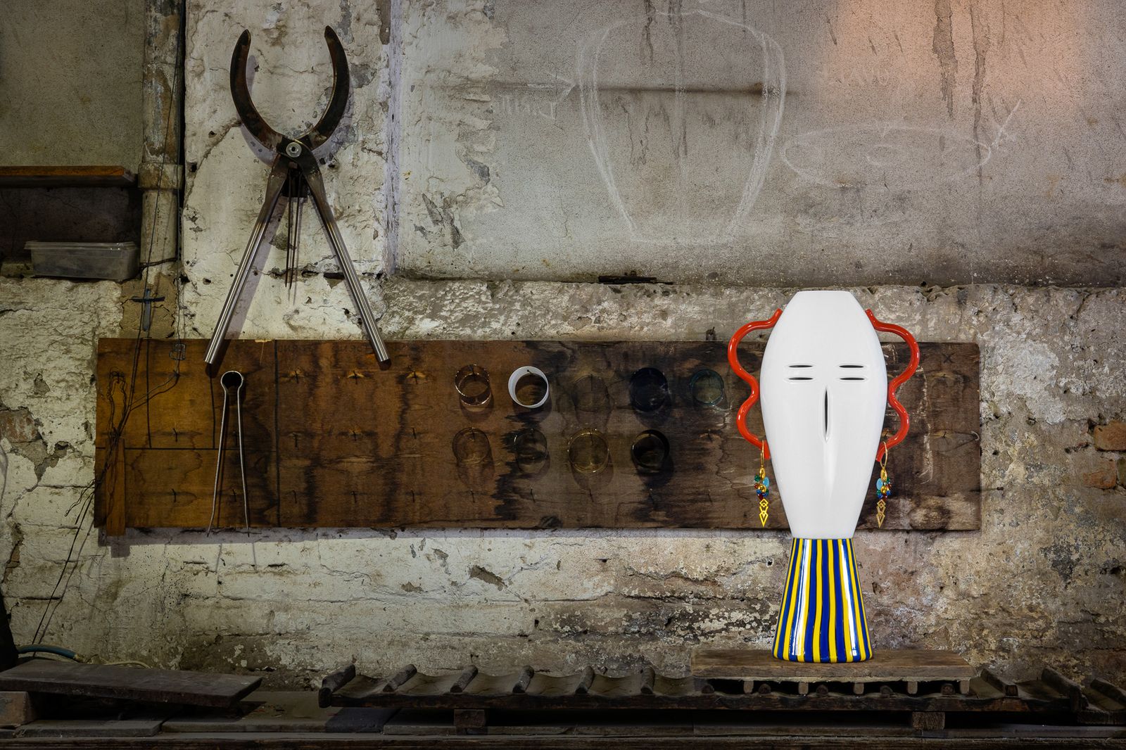 The 'Angelo Guerriero' is a glass sculpture created by Italian architect and designer Alessandro Mendini for Venini....