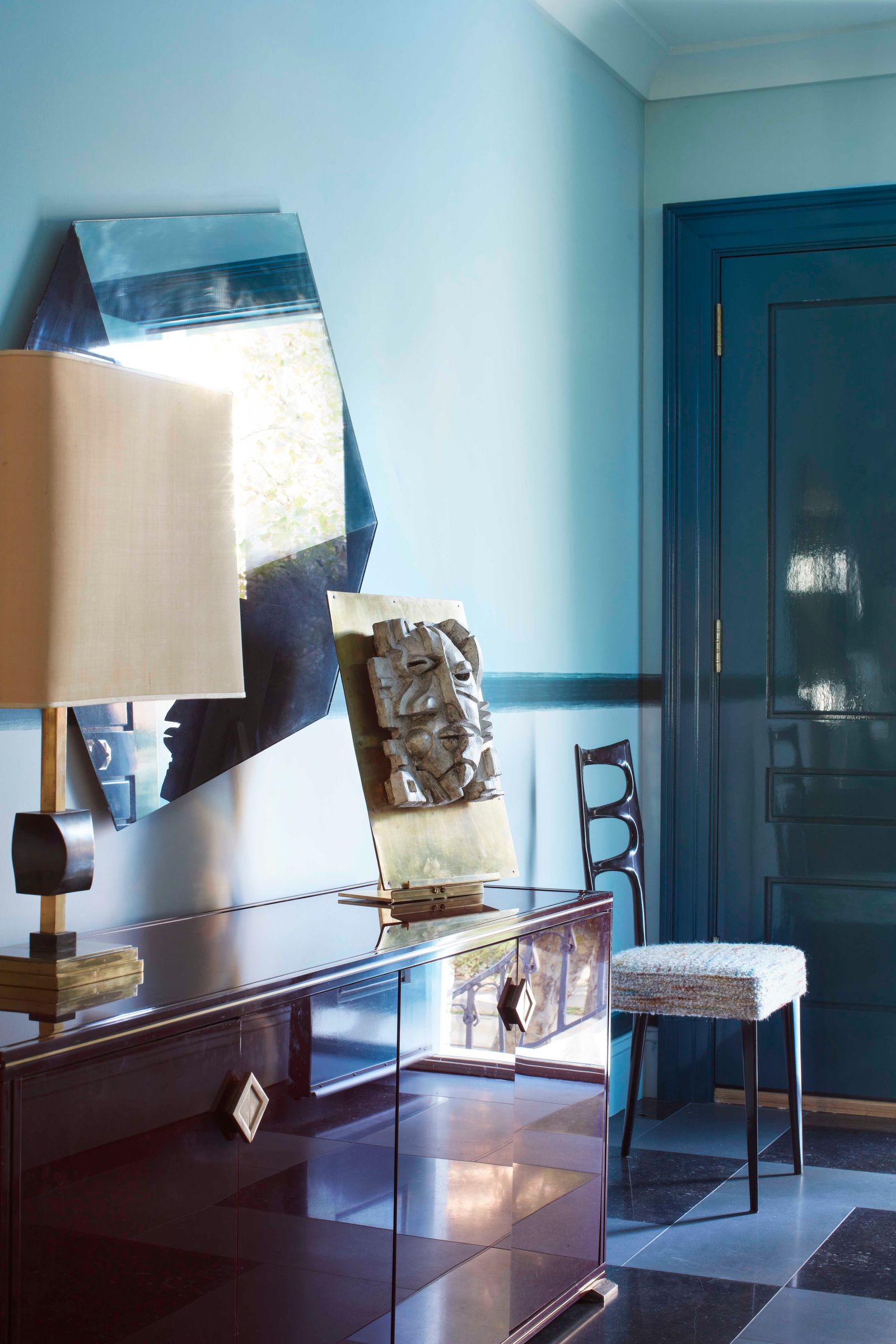 blue hallway decor ideas